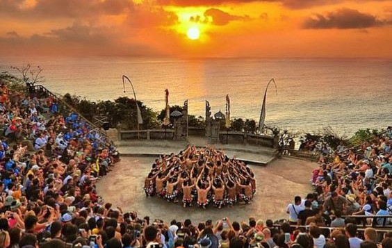 Uluwatu Temple and Kecak Fire Dance